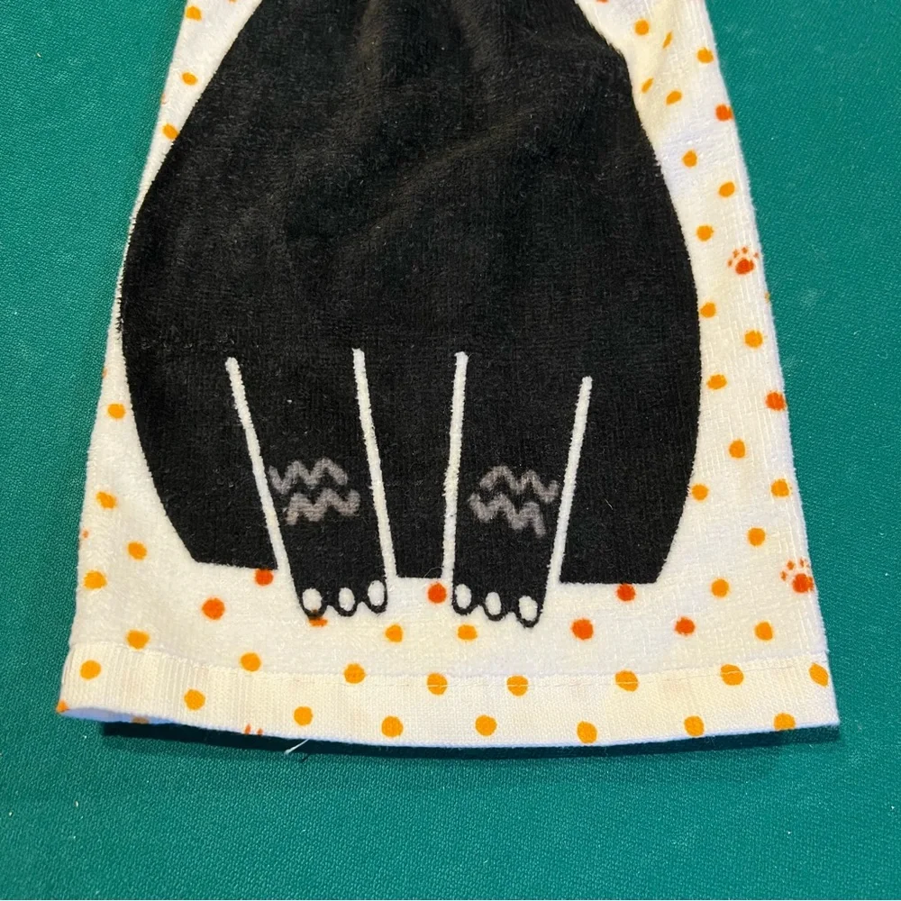 Black Cat Hanging Kitchen Towel is BRAND NEW !